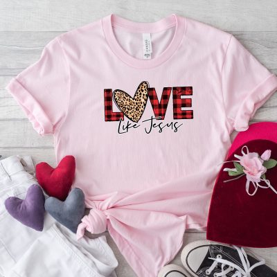 Love Like Jesus Buffalo Plaid Leopard Valentine T-Shirt