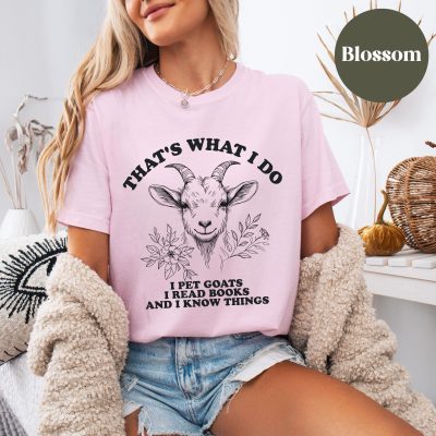 Goat & Book Lover T-Shirt - Literary Animal Tee