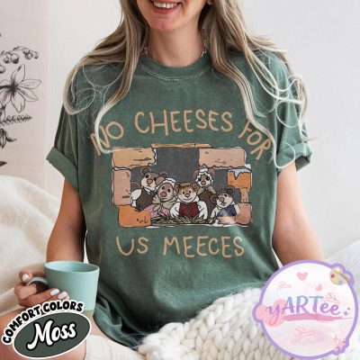 Vintage Disney Christmas Carol Muppet Mice Holiday T-Shirt